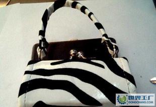 義烏智林箱包 中長版晚妝包批發與定制，二手設備轉讓一體化服務